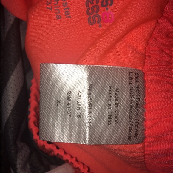 Shorts - Picture 2 of 3